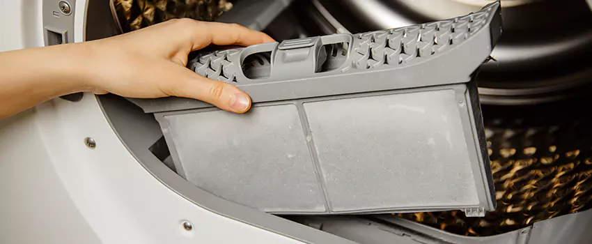 Signs Of A Clogged Dryer Lint Trap in Harlingen, Texas